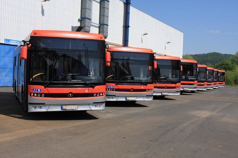 Pohled na flotilu vozů Sancity 10LF. (foto: Autosan)