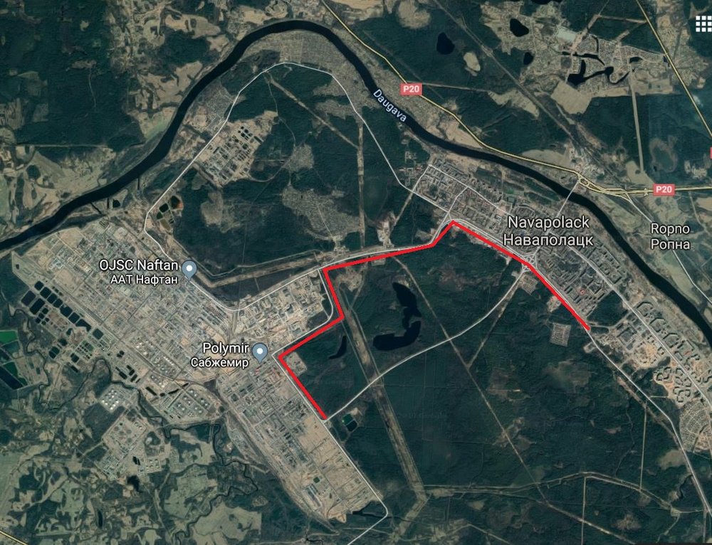 Jednoduchý zákres tramvajové trati v Navapolacku. Podrobněji lze vidět tamní síť zde. (zdroj: Google Maps s úpravou autora)