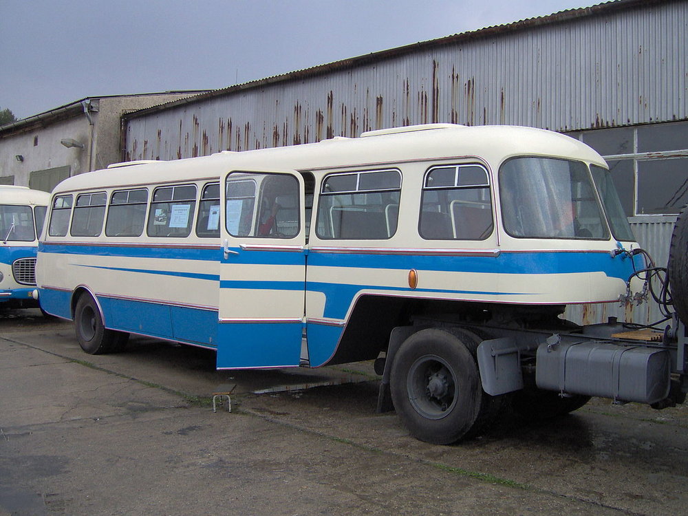 Osobní návěs NO 80 měl být stavěný v rámci modelové řady RTO. Vznikl však jen v jediném kuse. (zdroj: Wikipedia.cz) 