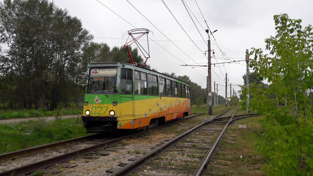 U nácestné smyčky Magistral'naja, kde není umožněn nástup/výstup cestujících. Dále trať pokračuje severozápadním směrem, kde se díky trojúhelníku dělí do dvou větví. Jelikož je už v tomto směru dlouhodobě frekvence cestujících minimální, zřízení takovéto smyčky bylo ospravedlnitelné.
