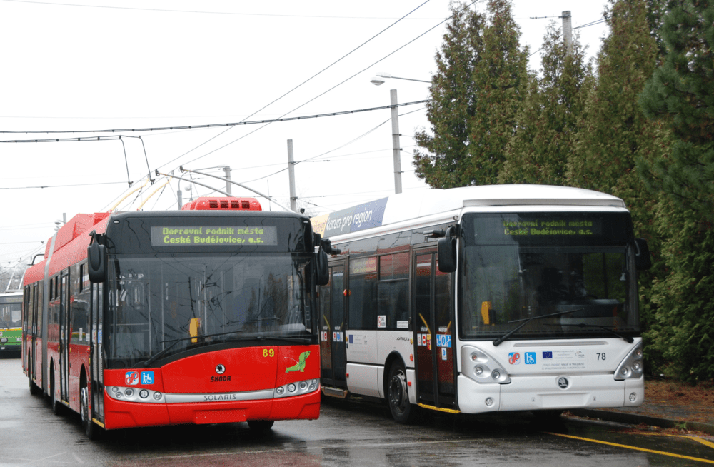 Loňské výběrové řízení na dodávku nových trolejbusů pro České Budějovice bylo zrušeno. Letos už se vozidla podařilo v tendru vybrat. (foto: Libor Hinčica)