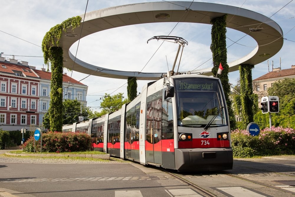 Tramvaje ULF jsou bezpochyby symbolem veřejné dopravy ve Vídni. (foto: Wiener Linien)