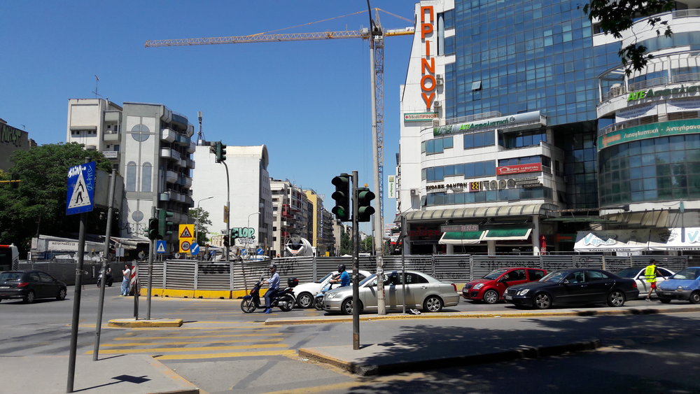 Stanice Dimokratias – podobně vypadají i staveniště dalších stanic metra v Soluni. 