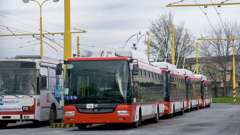 Nové trolejbusy Škoda 30 Tr SOR v Prešove. (foto: Dávid Hanušovský)