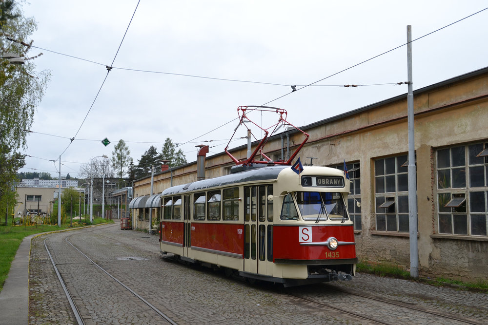 Vůz T2 ev. č. 1435 po dokončené rekonstrukci. (foto: Ing. Jiří Černý)
