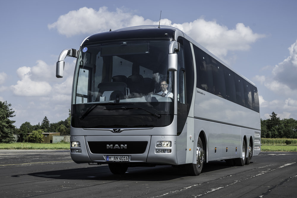 Standardní provedení zájezdového autobusu MAN Lion's Coach. (foto: MAN Truck & Bus)