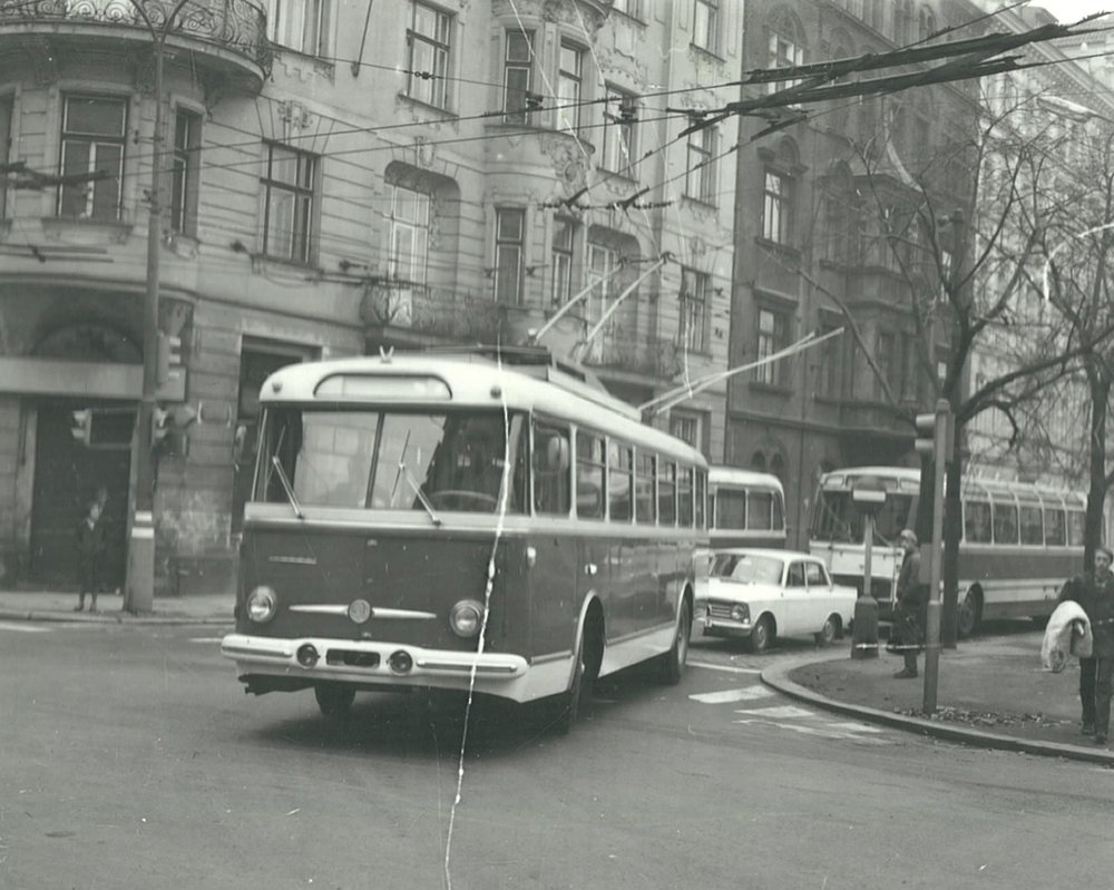 Trolejbus Škoda 9 Tr v Praze během zkoušek v roce 1968. (foto: Škoda Ostrov)