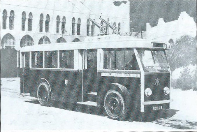 Alžírský vůz typu CS 35 neměl zadní otevřenou plošinu. (foto: archiv G. Mullera)