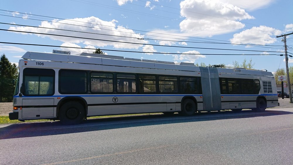Trolejbus během zkušební jízdy na dieselagregát. (foto: Škoda Electric)