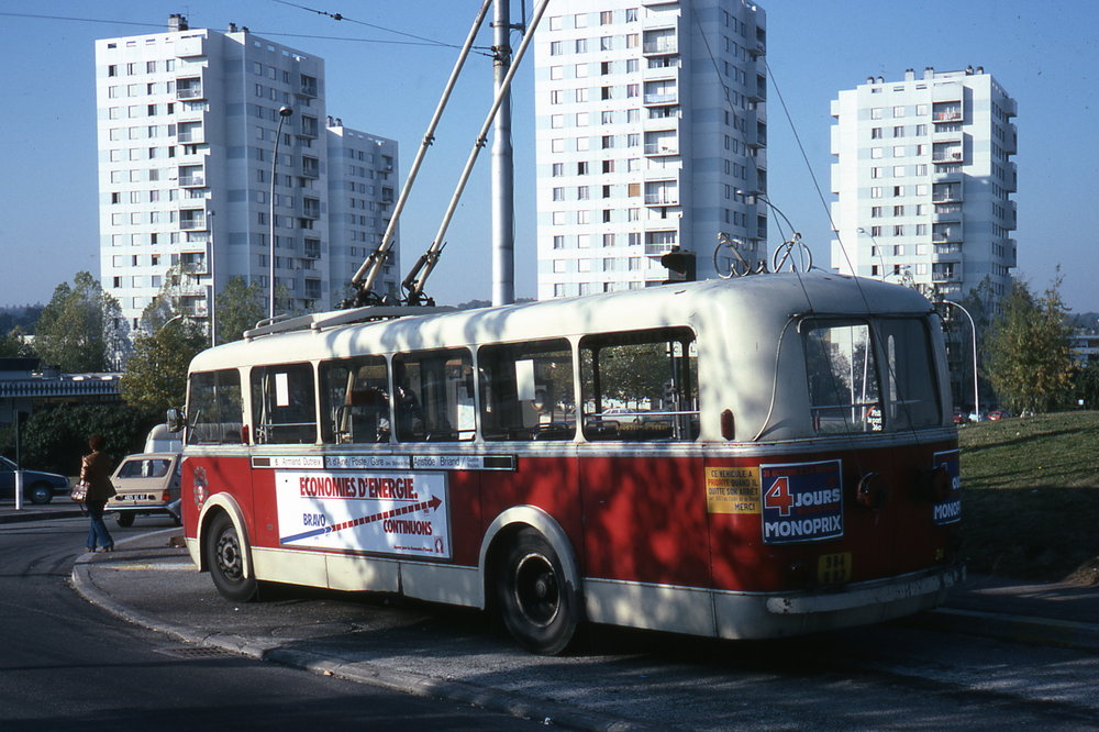 Snímek z roku 1972 s limožským vozem typu CB 60. (foto: Jean-Henri Manara)