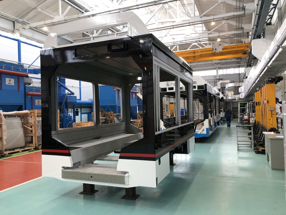 Střední článek s hliníkovou konstrukcí po dokončení lakování. (foto: PK TS)