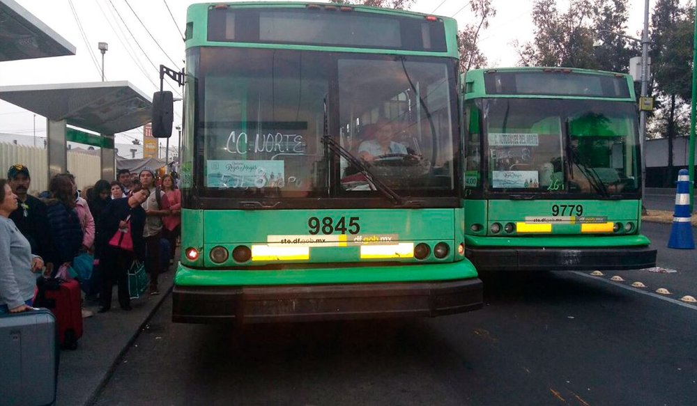 Dva trolejbusy v Ciudad de México. (foto: STE/TyT)