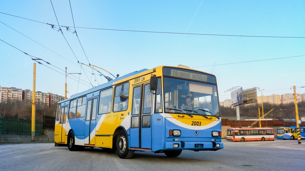 Trolejbus Škoda 14 TrM ev. č. 2003 by měl být v současné době jediným provozním vozem v Košicích. (foto: Dávid Hanušovský)