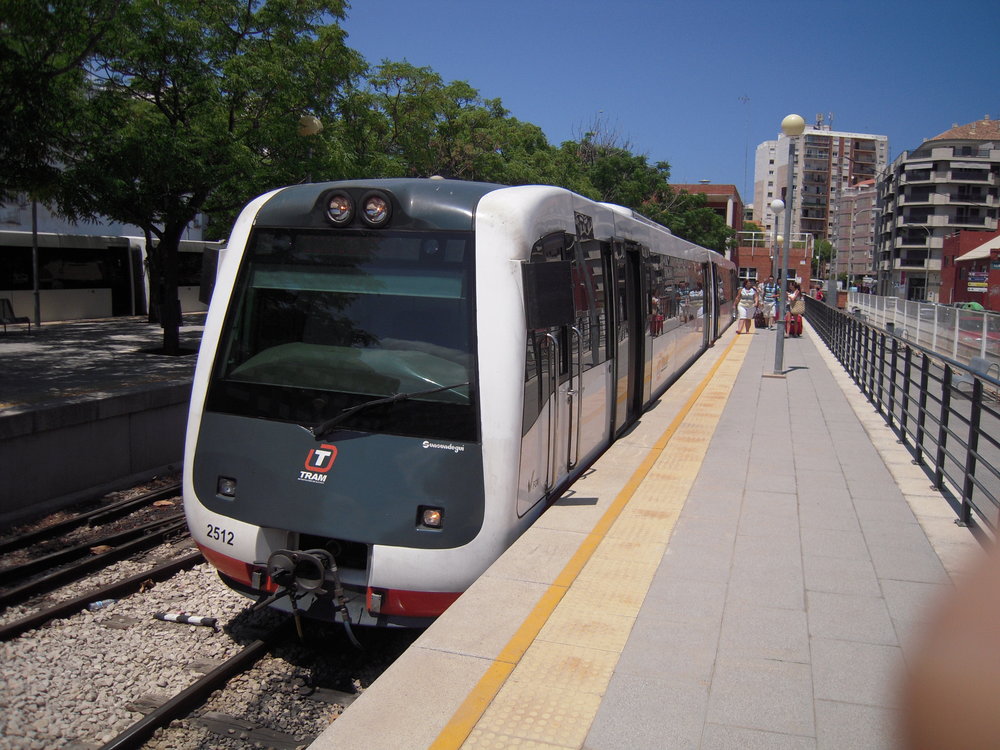  Denia a motorové jednotky řady 2500 