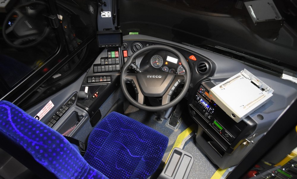 Pohled na stanoviště řidiče nového Crosswaye LE CITY pro Přerov. (foto: Miroslav Halász)