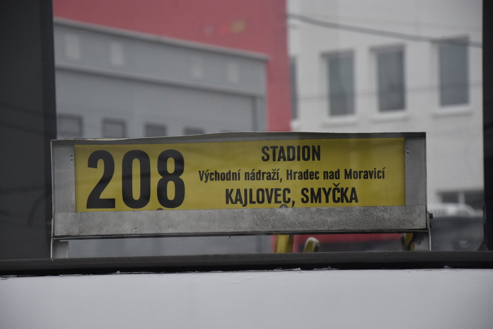 Trolejbusy Škoda 15 Tr měly spojovat konečnou Stadion s částí Kajlovec v Hradci nad Moravicí. (foto: Libor Hinčica)