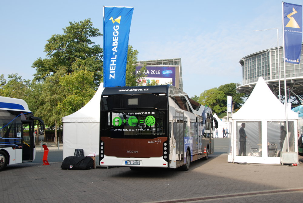 Elektrobus Ekova Electron - první prototyp ve verzi s nápravou Ziehl-Abbeg. (foto: Libor Hinčica)