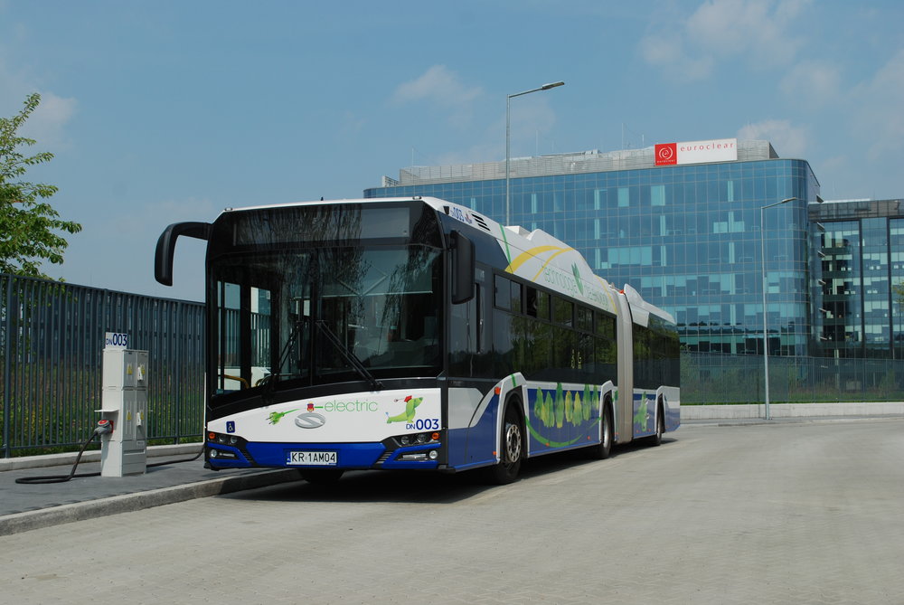 18m elektrobus Solaris Urbino 18 electric v polském Krakově. (foto: Libor Hinčica)