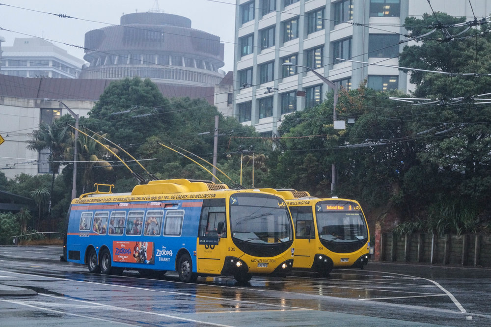 Trolejbusy by měly být nyní přestavěny na hybridní autobusy... (zdroj: Wikipedia.org)