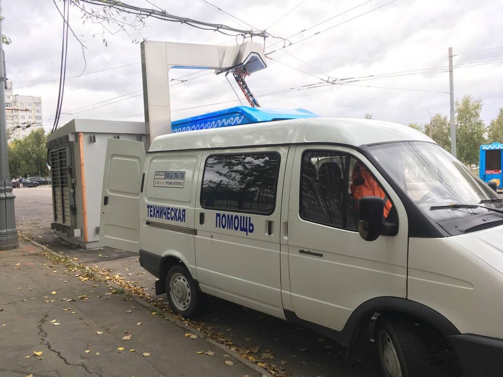 První dva týdny bylo práce jako na kostele, elektrobusy totiž většinou nejezdily. V masmédiích ale o tom nebyla ani zmínka. (foto: Gorodskije projekty)