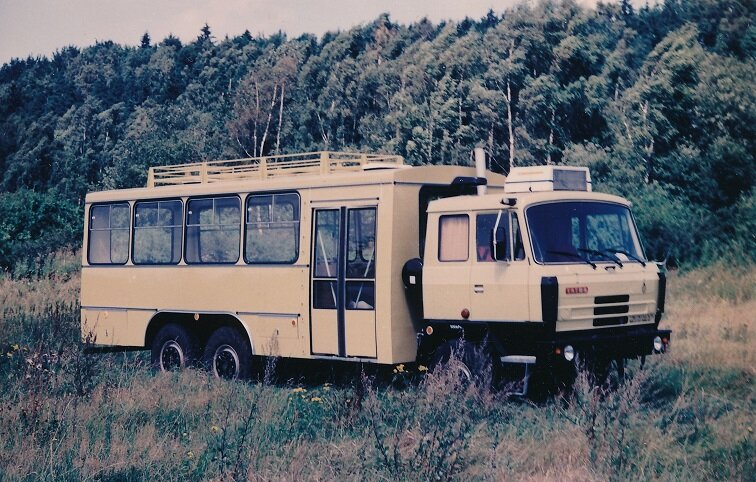 Tatrabus s nástavbou pro přepravu osob odvozenou z trolejbusu 14 Tr. (sbírka: Libor Hinčica)
