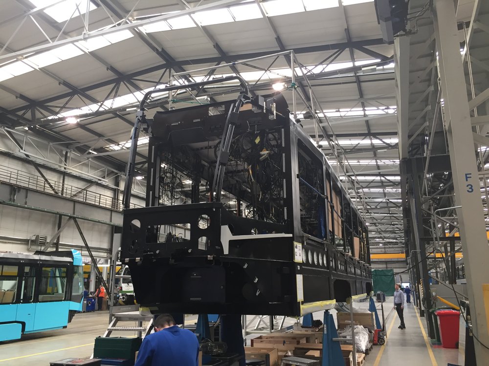 Druhý vůz ve výrobě je zatím ve stádiu hrubé stavby. (foto: Libor Hinčica)