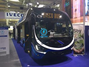 První trolejbus Crealis s výzbrojí Škoda Electric