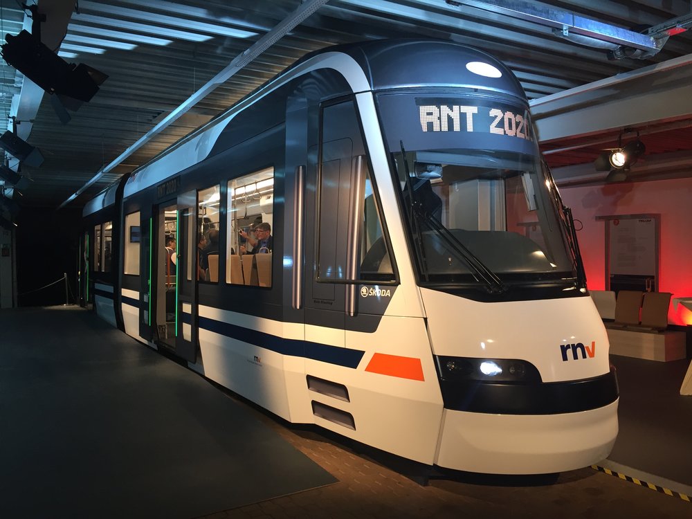 Tramvaj Škoda ForCity Smart pro RNV. (foto: Libor Hinčica)