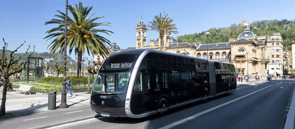 Atraktivním designem se snaží o přízeň zákazníků bojovat Irizar se svým modelem Irizar ie tram. (foto: Irizar)