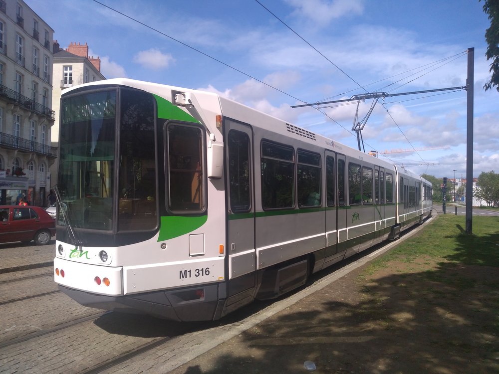 Vozidly typu Alstom TFS-1 byl provoz v roce 1985 obnoven. I dnes vypadají stále moderně.
