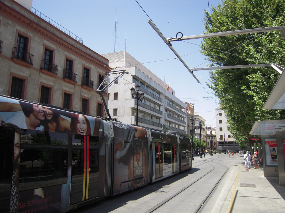  Nabíjecí rameno na konečné Plaza Nueva 