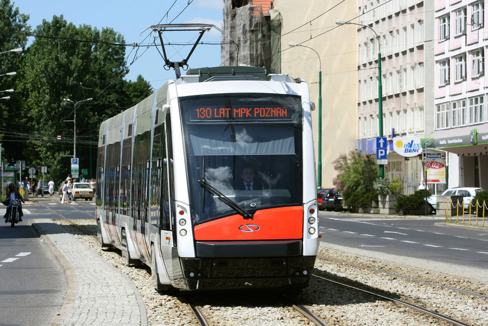 Prototyp tramvaje Solaris Tramino v Poznani. Z velkých snů o výrobě tramvají s logem Solarisu zbyly malé sny. A ty neměly ekonomický smysl. (foto: Michał Nadolski, zdroj: Wikipedia.org)