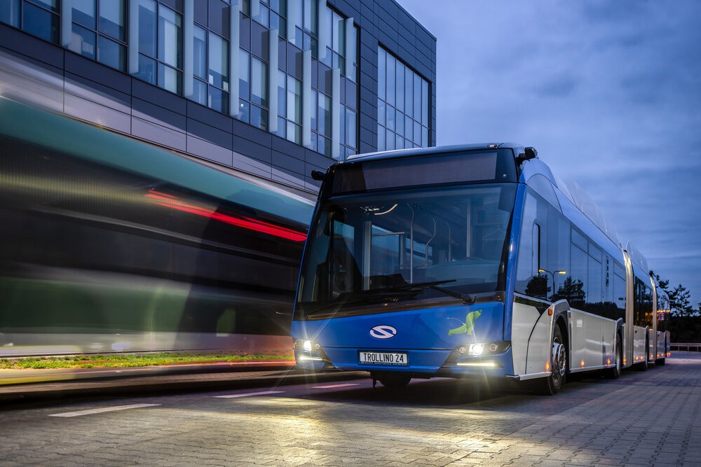 Nový MetroStyle od Solarisu na prototypu vozu Trollino 24. (foto: Solaris Bus & Coach)