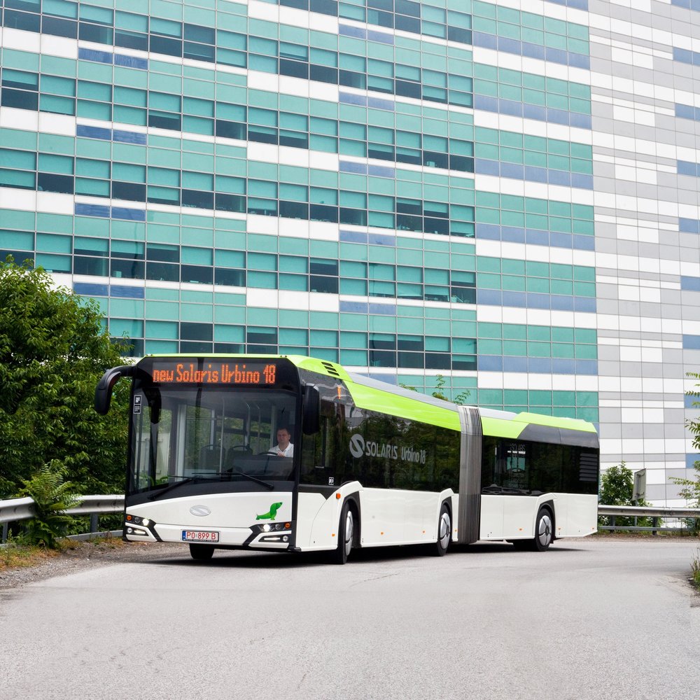 Autobus Solaris Urbino 18 na propagačním snímku výrobce. (foto: Solaris Bus & Coach)
