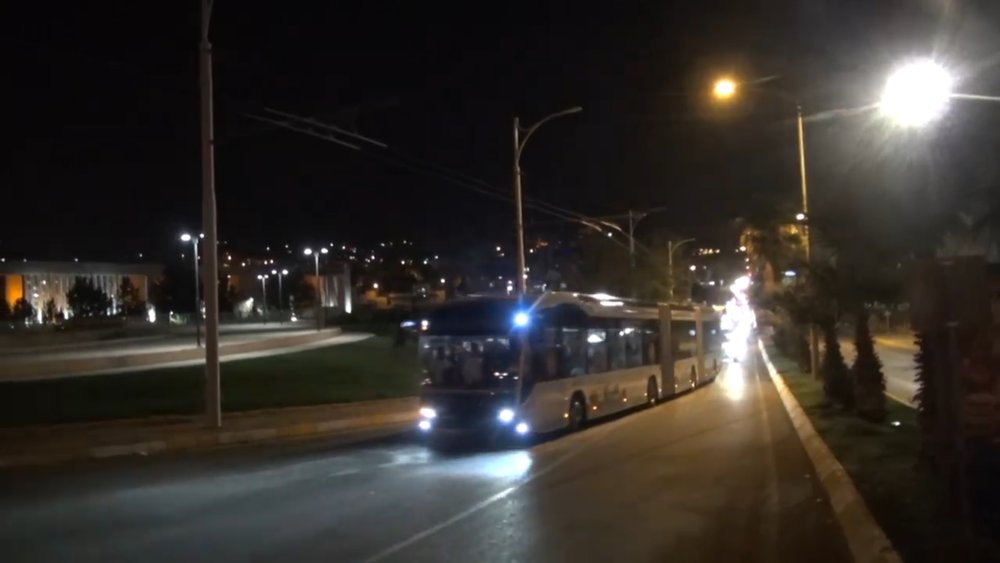 Trolejbus během zkušební jízdy v říjnu 2018- (zdroj: youtube.com).