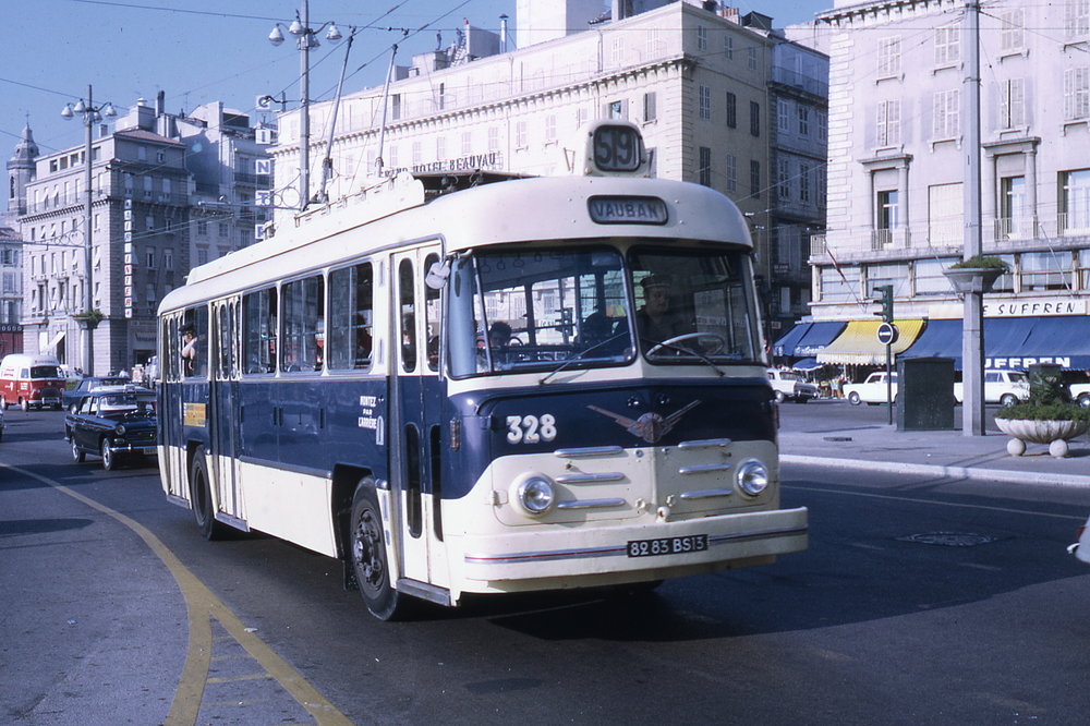Marseillská VETRA ELR ev. č. 328 byla vyfotografována roku 1969 na lince č. 59 . (foto: Jean-Henri Manara)