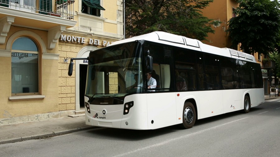 12m elektrobus by měl odpovídat typu Rampini E120 Electric. (foto: Rampini)