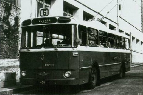 Prototyp trolejbusu VCB 80 z roku 1960 byl testován roku 1961 v Lyonu pod ev. č. 400. (sbírka Jean Capolini)