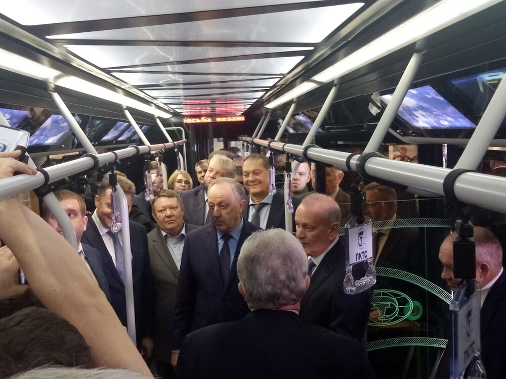 Počet účastníků akce byl o něco větší, což ovšem z tohoto snímku nelze poznat. (foto: 2x Valerij Radajev/sarbc.ru)