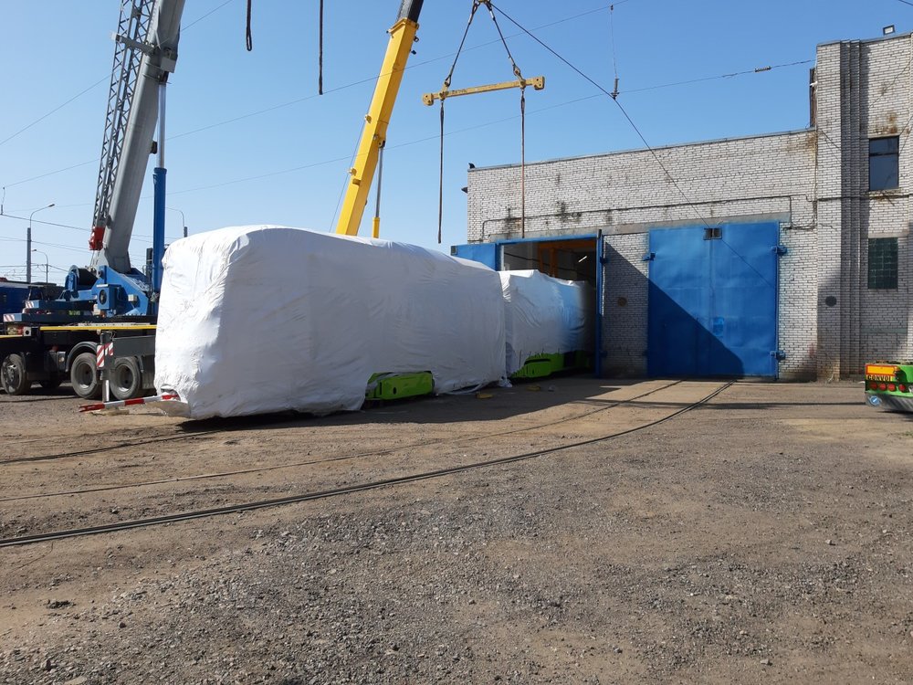 Poslední Čižik byl zabalen jako v peřině, dorazil rozložený na tři díly. (foto: TKK)