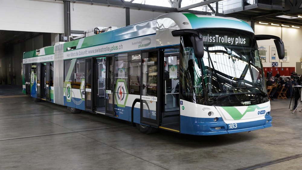 SwissTrolley plus od výrobce HESS. (foto: VBZ Zürich)