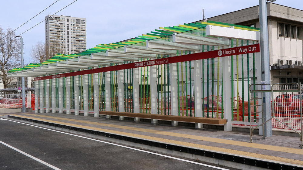 Konečná Rimini Station. Snad se jednou modernější architektury dočkáme ve větším měřítku i u nás. (foto: Patrimonio Mobilità Provincia di Rimini)