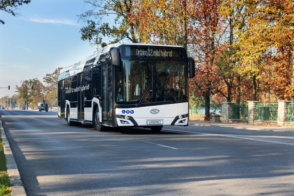 Nový Solaris Urbino 12 mild hybrid na propagační fotografii výrobce. (foto: Solaris Bus & Coach)