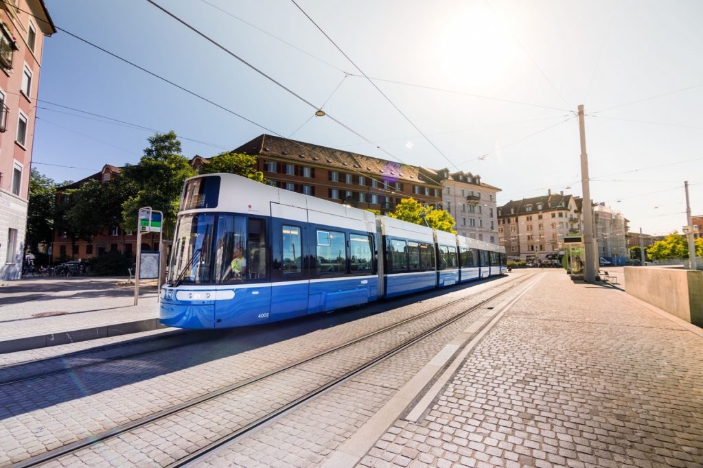 Do provozu s cestujícími byla nová tramvaj poprvé nasazena odpoledne dne 15. 10. 2020. (foto: VBZ)