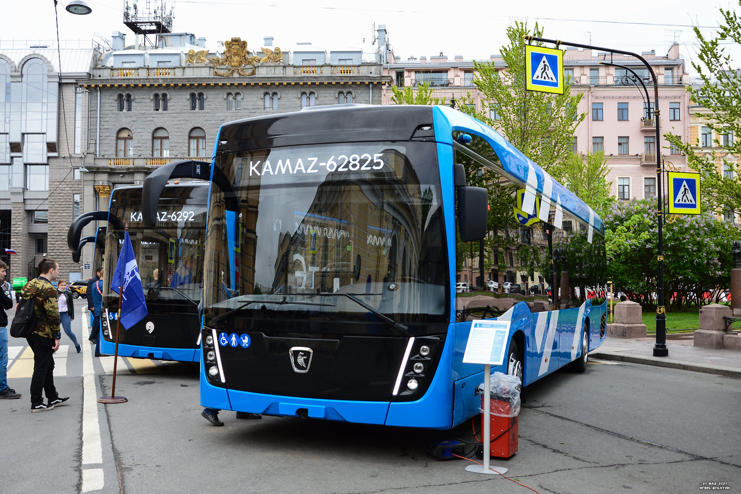 Trolejbus KAMAZ na mezinárodní přehlídce SPbTransportFest v květnu 2021. (foto: Igor Bukatin)