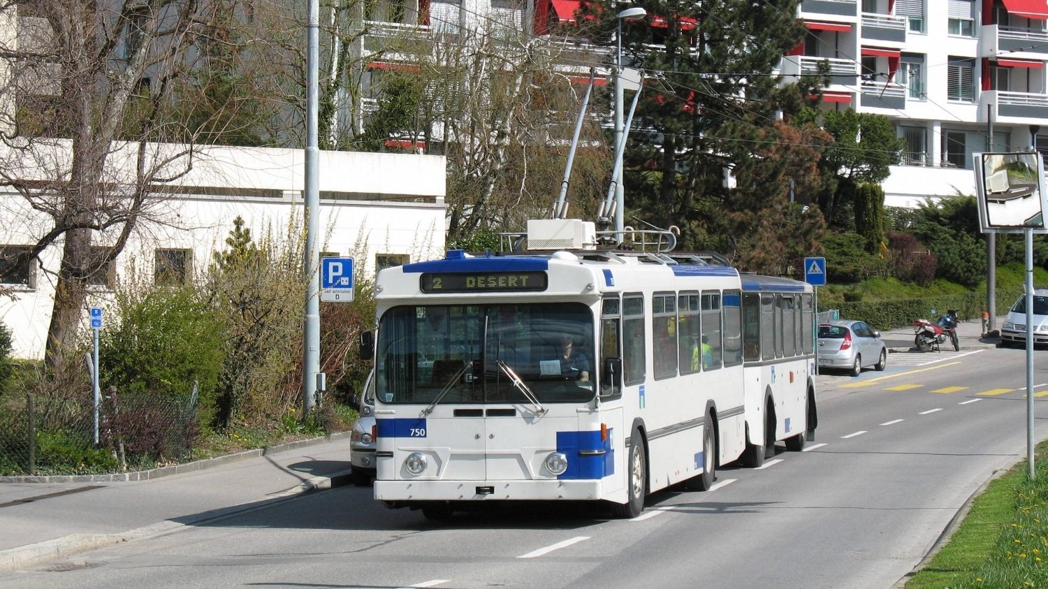 Pohled na trolejbusový vlak v ulicích Lausanne je již minulostí. Poslední dva dojezdily 4. 5. 2021. (zdroj: Flickr,com; foto: A D)