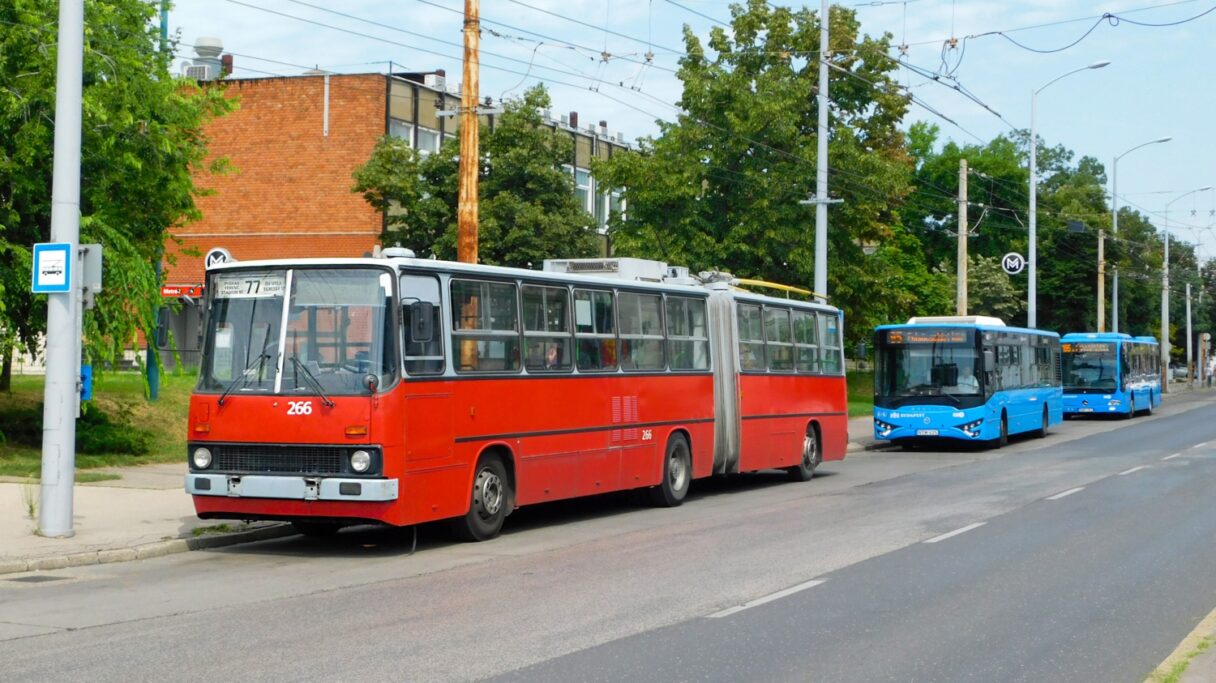 Konec trolejbusů Ikarus 280 v Budapešti se blíží. Město koupí další Trollina