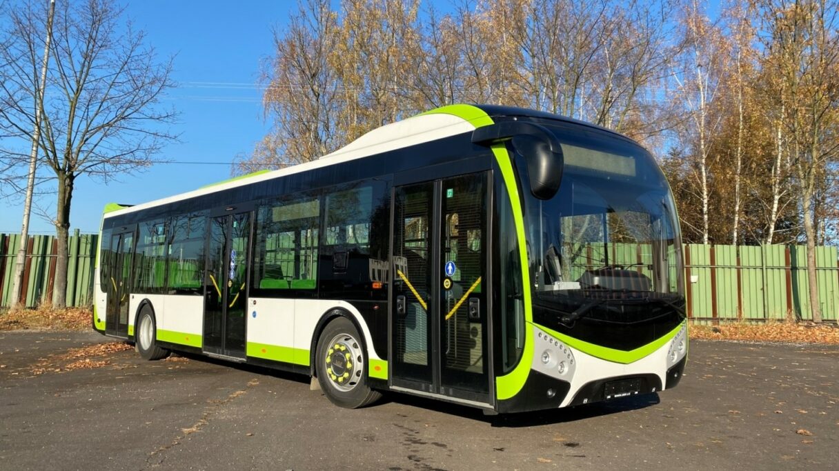 V Třinci vyjedou do provozu nové autobusy SOR NS 12