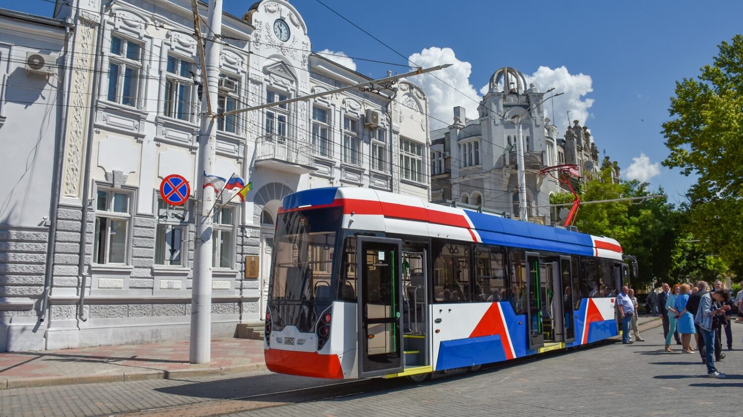 Nové tramvaje budou Jevpatoriji slušet.  (foto: Республика Крым)