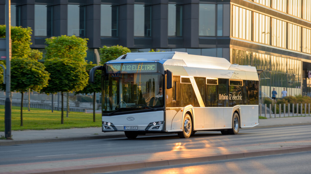 150 elektrobusů pro Madrid dodají Irizar a Solaris